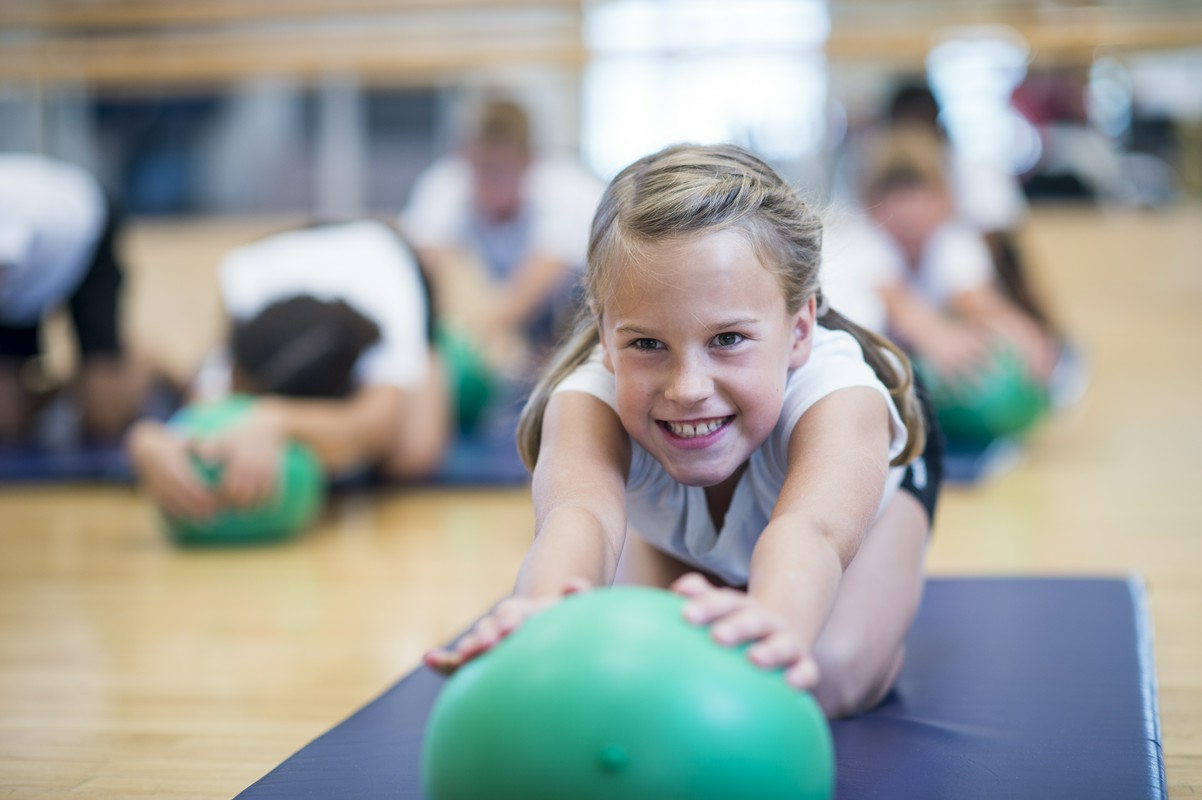 Dlaczego warto zapisać dziecko na gimnastykę artystyczną?